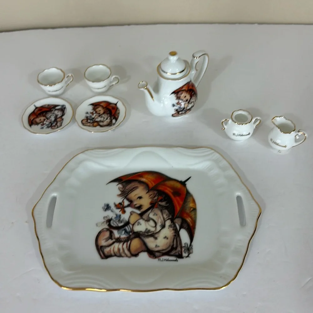 M J Hummel Umbrella Girl Mini Tea Set Reutter Porzellan Goebel Germany - Picture 1 of 12